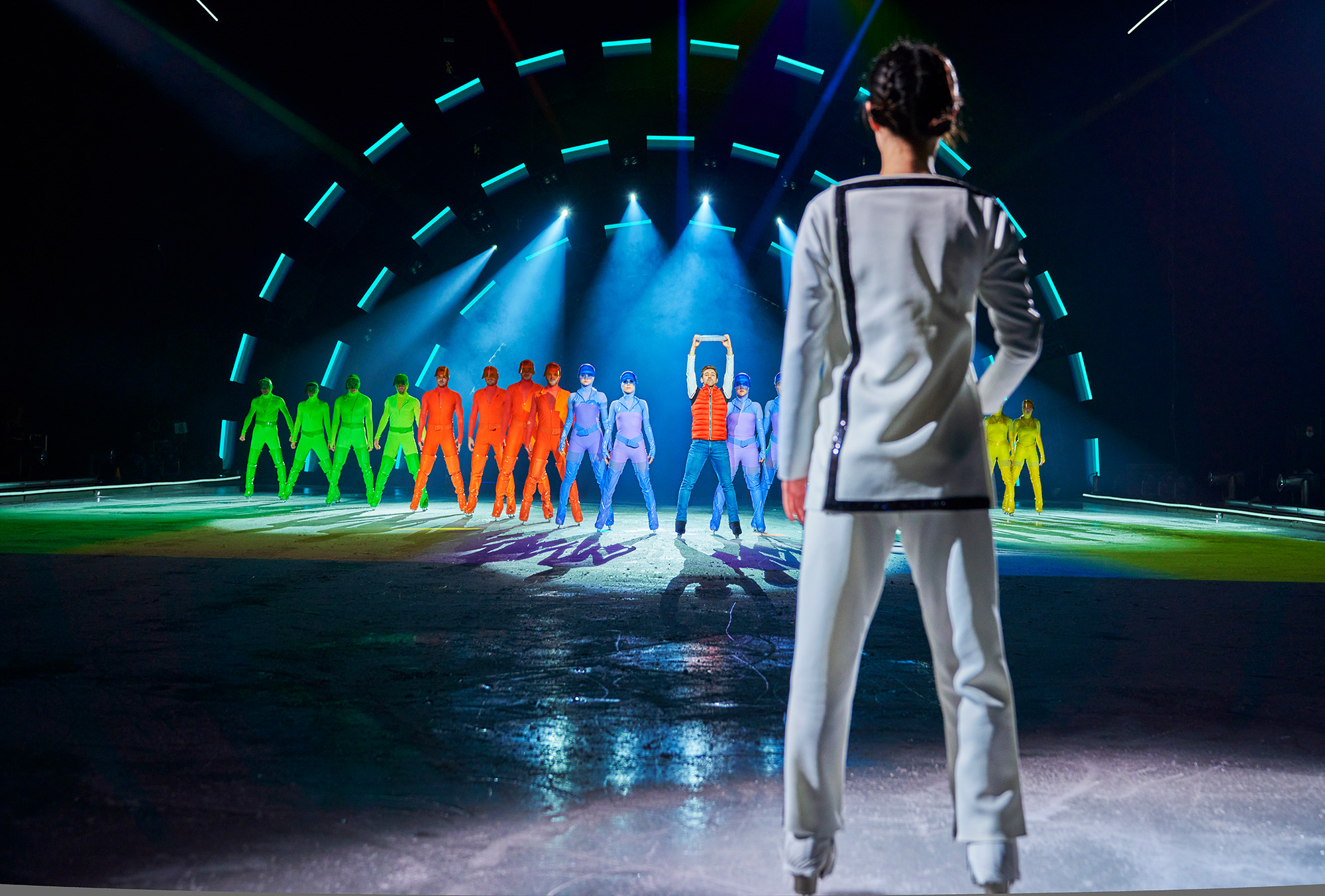Holiday On Ice: A New Day — image 2